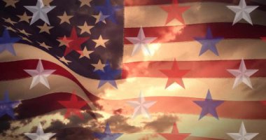 Bağımsızlık Günü Animasyonu Amerikan modelinin bayrağı üzerine yazılmış bir metin. Amerikan vatanseverliği, bağımsızlık ve kutlama konsepti dijital olarak oluşturulmuş video.