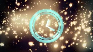 Neon dijital saatin üzerine yağan kar, siyah arkaplana karşı ışığın altın noktalarını tıkırdatıyor. Noel şenliği ve kutlama konsepti
