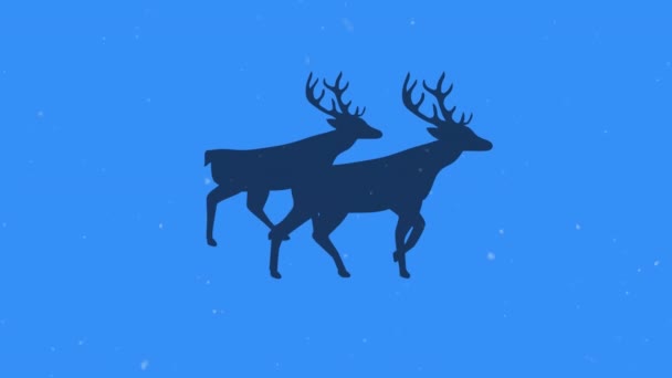 雪の青の背景に向かって歩いて2人のトナカイのシルエットの上に落ちる クリスマス フェスティバルとお祝いのコンセプト — ストック動画