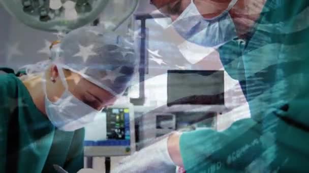 Animace Vlajky Spojených Států Amerických Vlnící Nad Chirurgy Operačním Sále — Stock video