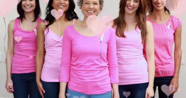 Animace Růžových Srdcí Vznášející Nad Různorodou Skupinou Usměvavých Žen Růžové — Stock video