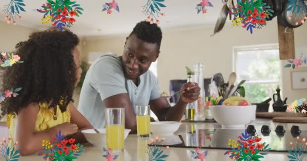 Mutlu Afro Amerikan Baba Kızının Evde Kahvaltı Etmesi Üzerine Çiçeklerin — Stok video