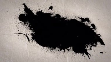 Siyah gözlüklerin canlandırılması ve bej arka planda kan lekesi. Korku, korku, cadılar bayramı geleneği ve dijital olarak üretilen video konsepti.