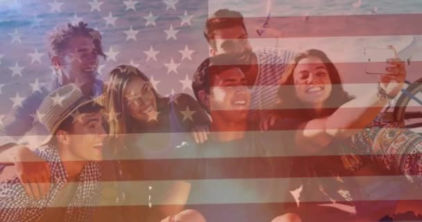Animação Bandeira Dos Estados Unidos América Sobre Amigos Divertindo Conceito — Vídeo de Stock