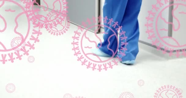 Animacja Różowej Kuli Ziemskiej Logo Ludzi Nad Zatroskaną Chirurgiem Korytarzu — Wideo stockowe