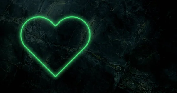 Зображення Зеленого Неонового Серця Блимає Темній Стіні День Валентинки Концепція — стокове фото