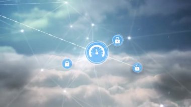 Bulutların üzerindeki simgelerle bağlantı ağının animasyonu. küresel bağlantılar, veri işleme ve dijital arayüz konsepti dijital olarak oluşturulmuş video.