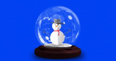 Mavi arka planda kar küresi animasyonu. Noel, gelenek ve kutlama konsepti dijital olarak oluşturuldu.
