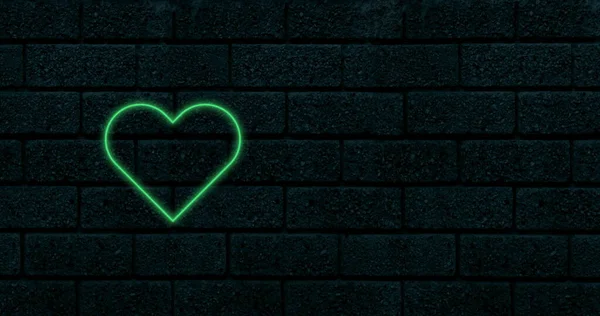 Зображення Зеленого Неонового Серця Блимає Чорному Тлі День Валентинки Концепція — стокове фото