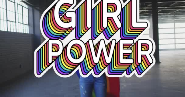 女孩权力文本的动画胜过了拿着彩虹旗的女人 妇女权力 女权主义和两性平等概念数码视频 — 图库视频影像