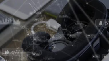 VR kulaklıklar üzerinden bağlantı ağının animasyonu. küresel güvenlik, iş, dijital arayüz, teknoloji ve ağ konsepti dijital olarak oluşturulmuş video.