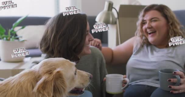 Animation Von Girl Power Text Über Zwei Frauen Die Kaffee — Stockvideo
