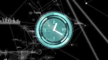 Saatin animasyonu siyah arkaplandaki bağlantılar ağının üzerinden hızla geçiyor. zaman ve teknoloji konsepti dijital olarak oluşturulmuş video.