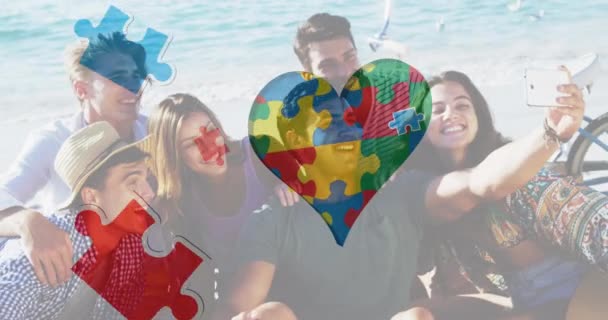 Animation Von Bunten Puzzleteilen Herz Und Autismus Text Über Glückliche — Stockvideo