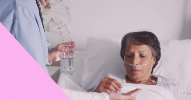 錠剤を服用する女性患者に対する乳がんの認知テキストのアニメーション 乳がん認知キャンペーンのコンセプトデジタル生成ビデオ — ストック動画