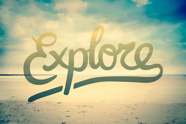 Explorer contre la scène de plage — Image vectorielle