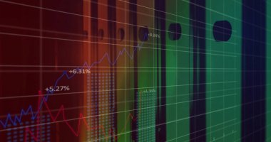 Renkli çubuklar, kılavuz çizgileri, yüzde etiketleri ve çizgi grafikleri ekrana yansıtılıyor. İş analizleri, veri analizleri, bilgi teknolojisi, gösterge paneli, görselleştirme, modern tasarım