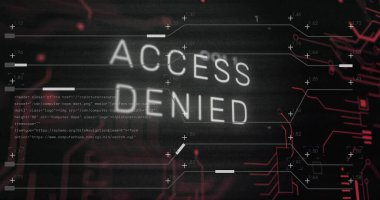 Ekranda parlayan ACCESS DENIED metin, HTML kodu, artı işaretleyiciler, tarama hatları ve kırmızı devre. Siber güvenlik, dijital, teknoloji, alarm, tehlike, şifreleme, ağ