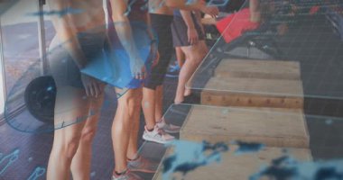 Zıplama için çömelen fitness grubu yol gösterici formda veri üretiyor. Güç, kondisyon, antrenman, atletik, hareket, dinamik, performans