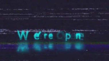 Animasyona başlayan statik çubuklar, titreşen ve hizalayan cyan şekiller. Açık sinyaller alıyoruz. Arıza, neon, dijital, yansıma, soyut, geleceksel, teknoloji