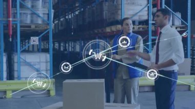 Lojistik uzmanları palet kriko kullanmadan önce ağı göstererek ve akışı etkinleştirerek. Sanayi, lojistik, teknoloji, tedarik zinciri, depolama, veri analizi, işbirliği