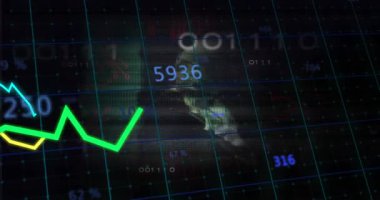 Şebekede görünen sayısal değerler veri takibi ve iç görü için kapüşonlu yüz izleme grafikleri başlatıyor. Veri analizi, siber güvenlik, görselleştirme, dijital arayüz, teknoloji, zeka