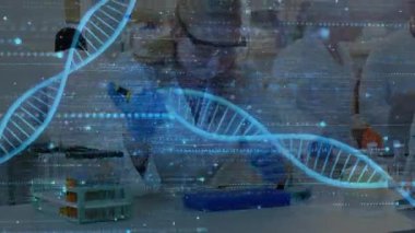 Laboratuar teknisyeni pipeti alıyor DNA sarmalını tetikliyor ve genetik test için pipet yapıyor. Bilim, deney, kesinlik, yenilik, laboratuvar, moleküler, araştırma