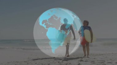 Teknoloji demosu, beyaz sarı tahtalarla okyanusa doğru yürüyen sörfçüler gibi dönen dünyayı gösteriyor. Küre, macera, keşif, sahil, boş zaman, bağlantı, açık hava