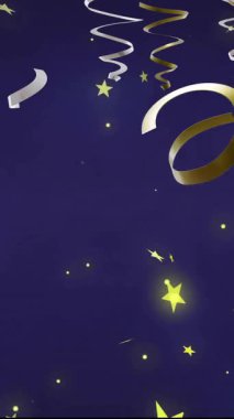 Mavi arka planda parti flamaları olan altın ve gümüş balonların animasyonu. Yeni yıl, yeni yıl arifesi, gelenek ve kutlama konsepti dijital olarak oluşturulmuş video.