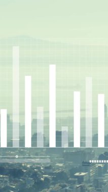 Şehir manzarası üzerinde finansal veri işleme animasyonu. Küresel finans, iş, bağlantılar, hesaplama ve veri işleme kavramı dijital olarak oluşturulmuş video.