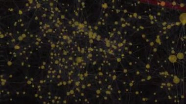 Süzülen sarı düğümler başlatılıyor, ağ kümeleniyor ve dönüyor ikili ve uğursuz değerler ortaya çıkıyor. Dijital, teknoloji, soyut, geleceksel, veri, siber, yenilik