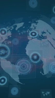 Yuvarlak tarayıcıların animasyonu ve dönen dünya üzerinde mavi arkaplan üzerinde veri işleme. Küresel ağ ve iş teknolojisi kavramı