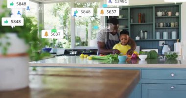 Baba, evdeki mutfakta sebze doğrayan, yükselen sosyal medya ikonları yaratan oğluna rehberlik ediyor. Aile, akıl hocalığı, modern, canlı, aşçılık, dijital, yaşam tarzı