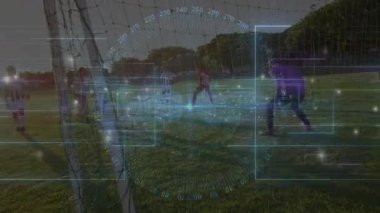 Nişancı sayı yapmak için tekmeliyor, kaleci sağa dalıyor, top çapraz çizgisinde, spor için top yayı çiziyor. Gol, futbol, saha, açık hava, üst üste, dijital, aksiyon