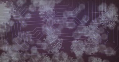 İzler boyunca sinyal titreşimi, parçacıklar sürükleniyor ve parlıyor, melez mikro-ağı gösteriyor. Küreler, devreler, neon, soyut, mor, pcb, bokeh