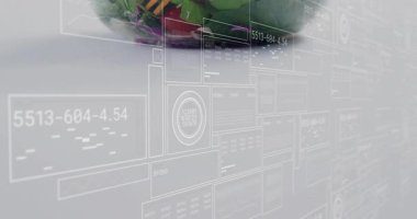 AR kaplaması etkinleştiriliyor ve paneller kayıyor, cam salata kasesi demo için merkeze doğru hareket ediyor. Şeffaf, yeşiller, yükseklik, asgari, fütüristik, hud, ekran