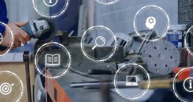 Teknisyenlerin elleri diskle temasta metali öğütüyor, kıvılcımlar uçuşuyor, ikonlar bitiş için büyüyor. Atölye, metal iş, imalat, sanayi, araçlar, kesinlik, konsantrasyon