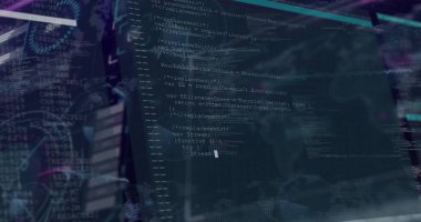 Ana monitör görüntüleme kaynak kod ve terminal metin loş çalışma istasyonunda, HUD ile. Siber güvenlik, analitik, ekran, örtüler, siber uzay, neon, deniz mavisi