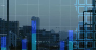 Verilerde, animasyon mavi silueti, yükselen çubuklar, harita oluşturma, çizgi çizimi, pazarları gösterme. Şehir manzarası, vinç, balkon, bilgi, görselleştirme, grafik, dijital