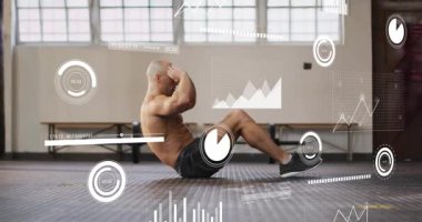 Başlangıç için erkek stajyer müteahhit çekirdeği, fitness için mekik çekmeler, yüksek çözünürlük göstergeleri takip işlemleri. Atletizm, egzersiz, reklam, reklam, fotorealizm, eğitim, spor