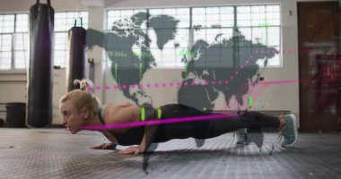 Kadın kalas kullanmaya başlıyor ve spor salonunda şınav çekiyor. Animasyon çizelgeleri vücut boyunca ilerliyor. Kadın, atlet, boks, fitness, antrenman, güç, stüdyo