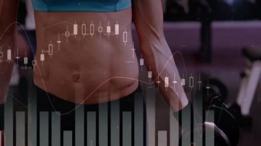 Spor salonunda halterli kıvrımlar yapan bir kadın, hareketli finans grafikleri haritalama gücü olarak kaldırmaya başlıyor. Atletik, fitness, odaklanma, dinamik, turkuaz, üst üste, eğitim