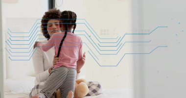 Yatakta annesinin kucağına tırmanan ve bağlanmak için yanak boyayan bir çocuk. Teknoloji devreleri gösteriyor. Anne, kız, ayıcık, makyaj, rahat, yatak odası, pencere