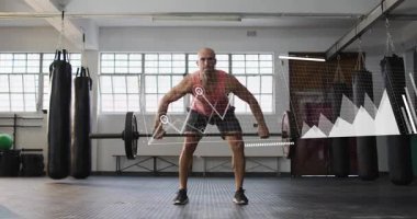 Adam kalçaları sürüyor, spor yapmak için üstten çömeliyor, halteri kaplayan animasyon çizelgeleri yapıyor. Halter, spor salonu, ağırlık, bar, atlet, güç, güç