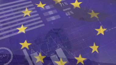 eu bayrağı ve rüzgar türbini üzerinde veri işleme animasyonu. Küresel çevre, sürdürülebilirlik ve Avrupa Birliği, bağlantılar ve veri işleme kavramı dijital olarak oluşturulmuş video.