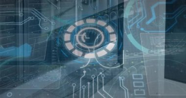 Satırların döndürülmesi ve 5G metinle çember oluşturulması, sunucu odasında satırların hareket ettirilmesi. Dijital bileşik, çoklu pozlama, geleceksel, ağ güvenliği, veri merkezi, ağ oluşturma, teknoloji.