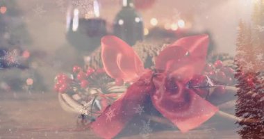 Yılbaşı süslemelerinde kış manzarası canlandırması. Noel, gelenek ve kutlama konsepti dijital üretilmiş video.