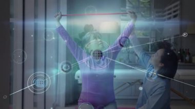 Kadın hastayla fizyoterapist arasındaki bağlantı ağının animasyonu. Küresel tıp, teknoloji, veri işleme ve dijital arayüz kavramı dijital olarak oluşturulmuş video.