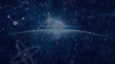 Mavi arkaplandaki veri işleme üzerinde küre animasyonu. küresel iş, bağlantılar ve dijital arayüz konsepti dijital olarak oluşturulmuş video.