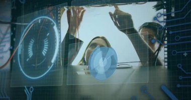 Küre ve bağlantı ağı olan metnin animasyonu. Dijital arayüz teknolojisi ve ağ konsepti dijital olarak oluşturuldu.